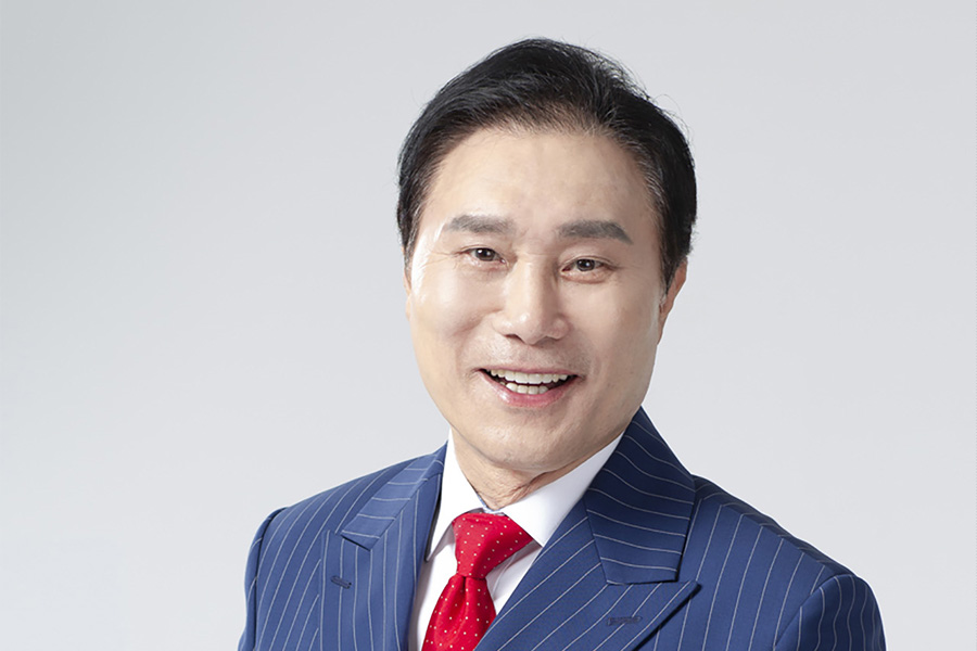 박경준의 스테이지 05호. 커버스토리. ‘사색의 향기’ 이사장 박희영